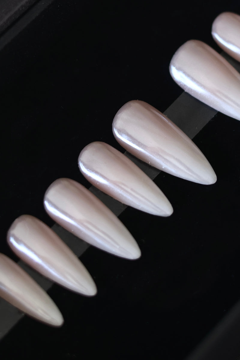 Pearly Chrome press-on nails