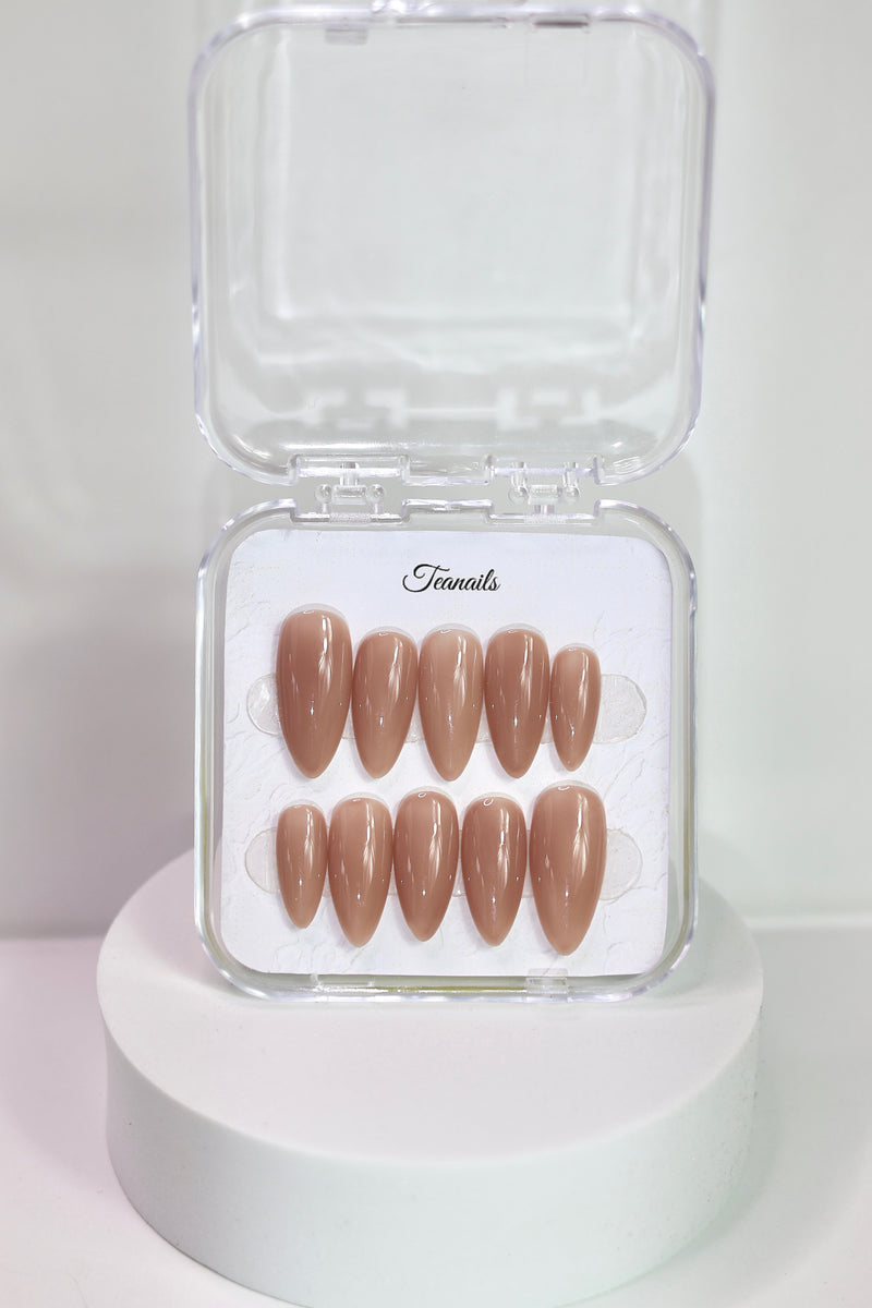 Mocha press-on nails