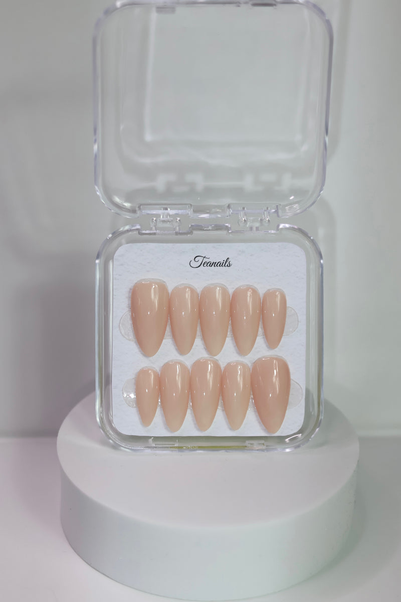 Warm Sand press-on nails