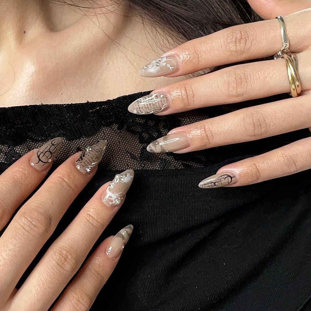 Teanails on Instagram