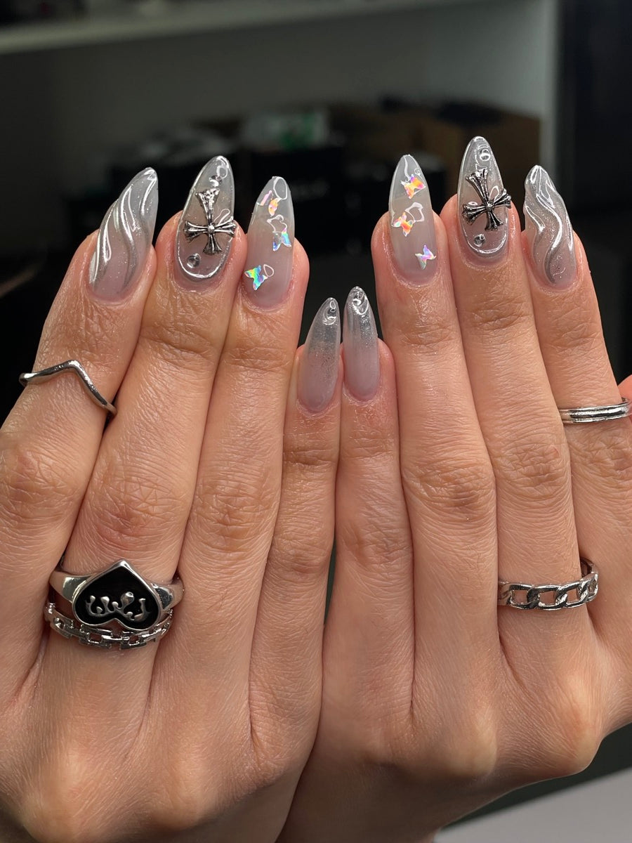 Silver chrome — custom nail design